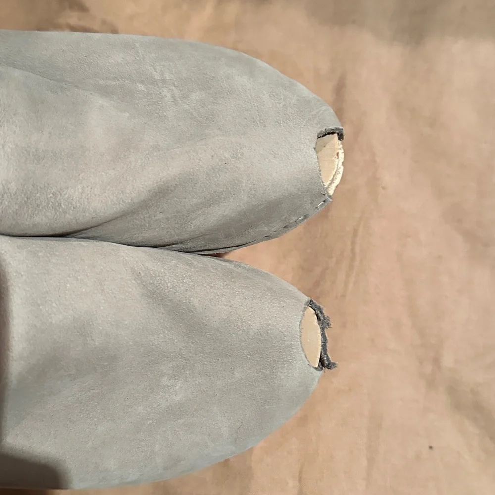 Bryr Clog Leather Gray Size 40 mid heel never worn - Picture 4 of 6